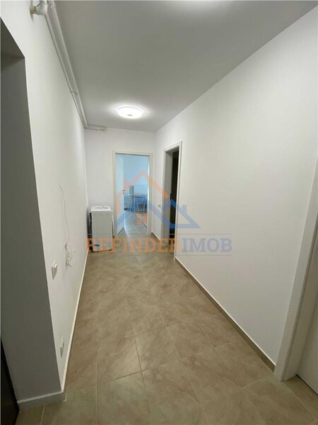 Ozana, apartament 2 camere de vanzare.